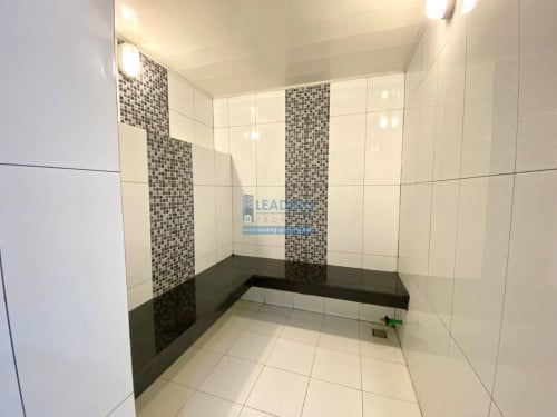 N258 | Studio Apartment in BKK3 with Swimming Pool and Gym