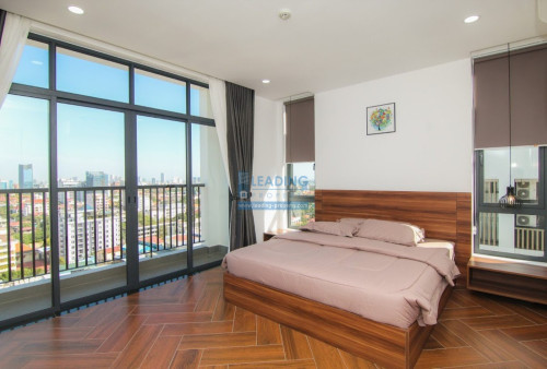N431 | Luxury 1 Bedroom Apartment with Swimming Pool and Gym in BKK1