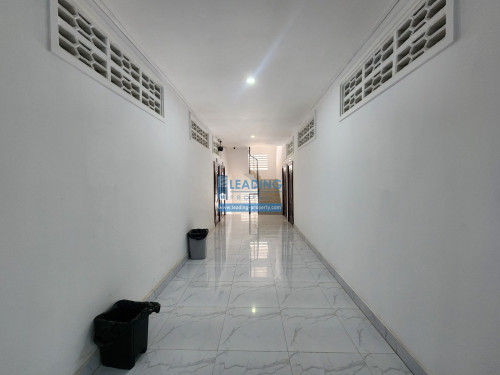 N547 | Western Studio Apartment For Rent in Toul Sangke Area