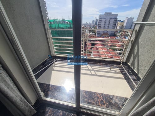 N961  | 1 Bedroom Unit With Gym For Rent Near Russian Market