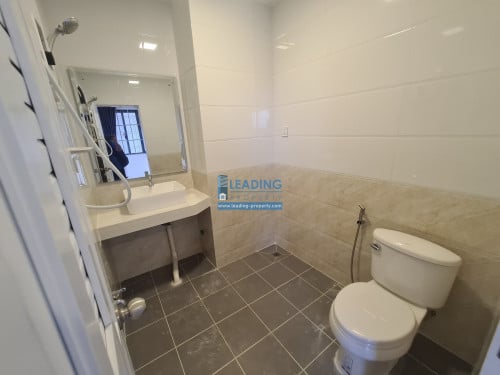 N967 | Bright and Clean Studio Apartment with Lift For Rent in Chroy Changva