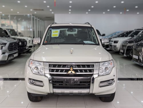 New Pajero 2022