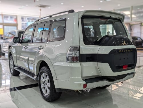 New Pajero 2022