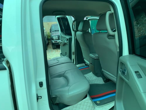 Nissan Frontier ឆ្នាំ 05 ប៉ុង1 សាំង + ហ្គាស