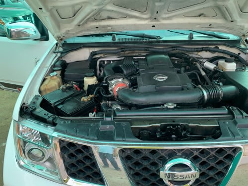 Nissan Frontier ឆ្នាំ 05 ប៉ុង1 សាំង + ហ្គាស