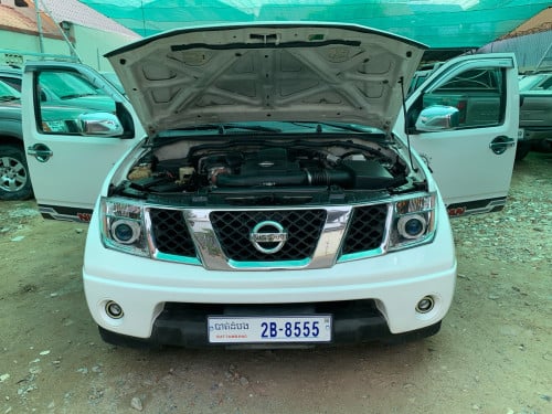 Nissan Frontier ឆ្នាំ 05 ប៉ុង1 សាំង + ហ្គាស