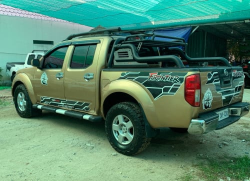 Nissan Frontier ឆ្នាំ 05 ប៉ុង1 សាំង + ហ្គាស
