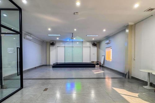Office Space Available in BKK1