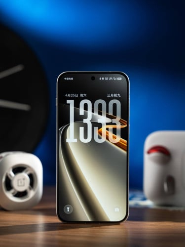 OnePlus Ace 6 Ultra (China Version)  មានស្តុកហេីយ