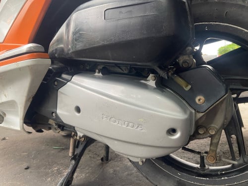 PCXកម្លាំង150Cម៉ាសុីនស្ងាត់ធានាម៉ាសុីន១ខែទីតាំងជិតផ្សារឈូកមាស0889232024😍🥰