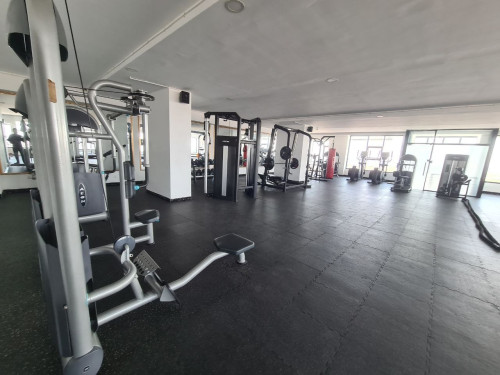 Pool Gym 1Bedroom Condo near st 271 Mega Mall