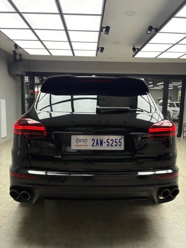 Porsche Cayenne's 2011 ssjana 2015
