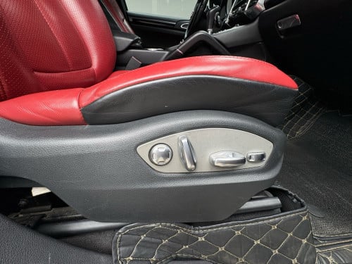 Porsche Cayenne's 2011 ssjana 2015