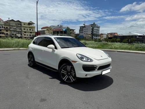 Porsche Cayenne 2011