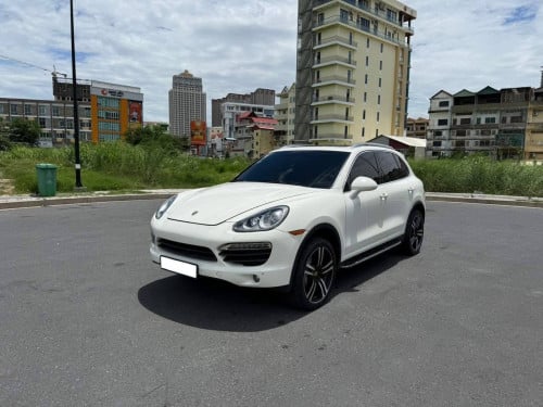 Porsche Cayenne 2011