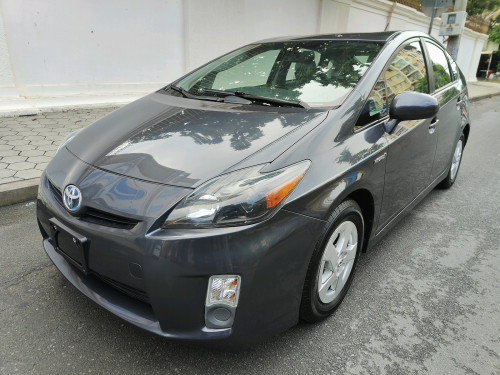 Prius 011 Options 4 ម៉ាញេJBLអេក្រង់ធំ ពូកស្បែកហ្សុីន កង់ស្អាតទាំង៤