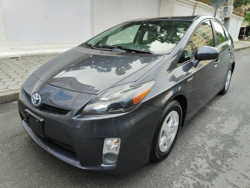 Prius 011 Options 4 ម៉ាញេJBLអេក្រង់ធំ ពូកស្បែកហ្សុីន កង់ស្អាតទាំង៤