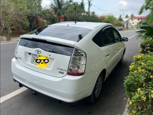 Prius 2005 Full Option