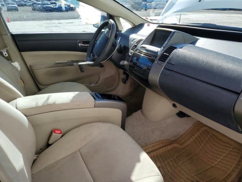 Prius 2008 Half Full Touring