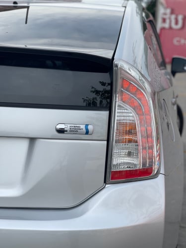 Prius 2014 Plug in ឡានស្អាត តម្លៃមហាពិសេស