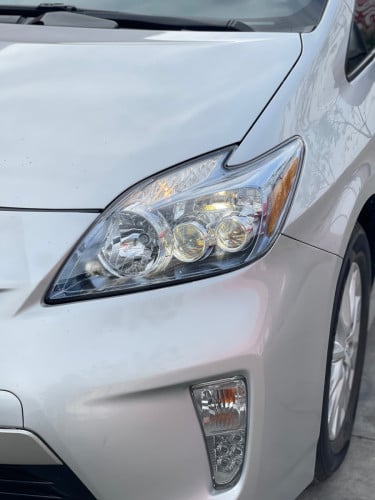 Prius 2014 Plug in ឡានស្អាត តម្លៃមហាពិសេស