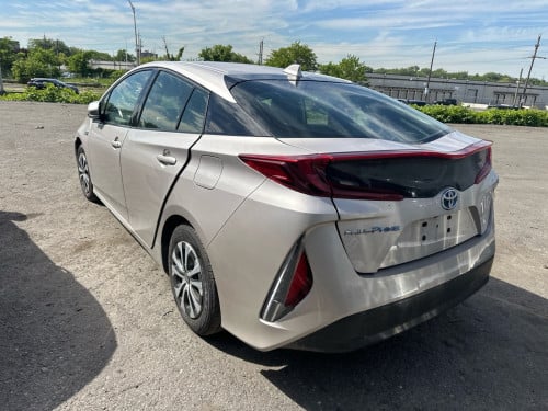 Prius prime ឆ្នាំ2020 - លក់បន្ទាន់19+ $