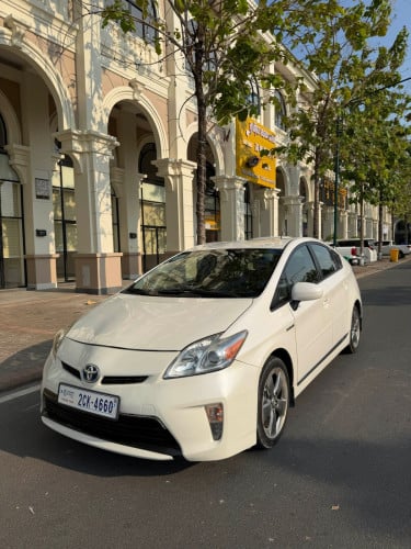 Prius year 2013 option 3