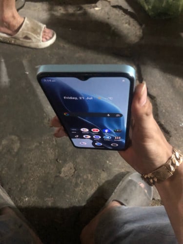 Realme c33 50$នៅស្អាត98.50% Ram 4+4 64gb