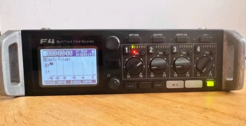 Recorder field Zoom F4