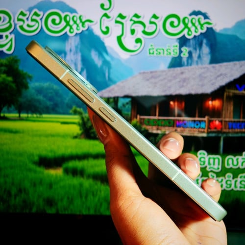 Redmi K80 Ultra 5G (វ៉ៃដូរបាន)មានធានាច្បាស់លាស់ត្រឹមត្រូវ