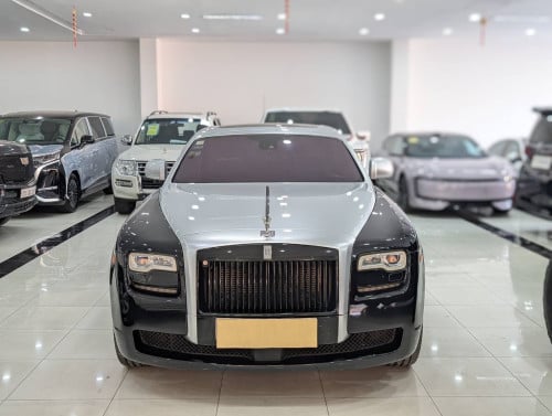 Roll Royce Ghost 2011