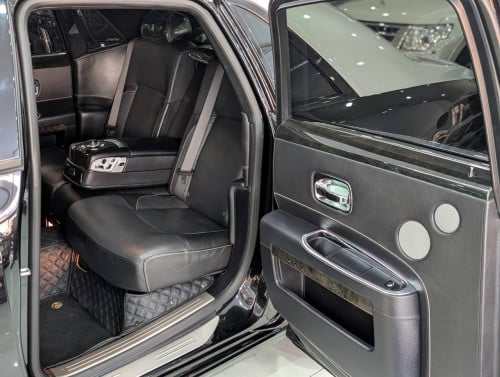 Roll Royce Ghost 2011