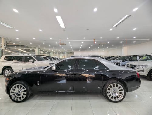 Roll Royce Ghost 2011