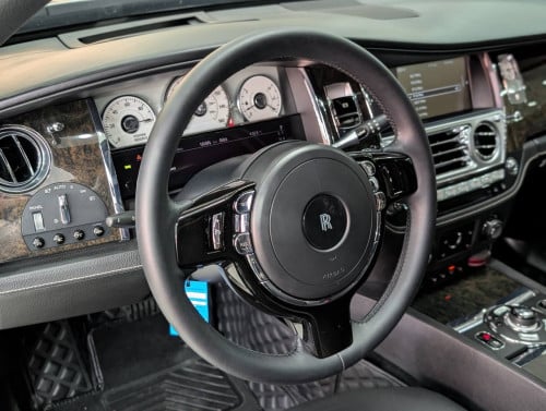 Roll Royce Ghost 2011