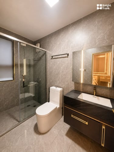 Ross Condo Tonel Bassac -Ref: KHRA917 2BR | 26F | 190sqm Rental Price: $1700/month