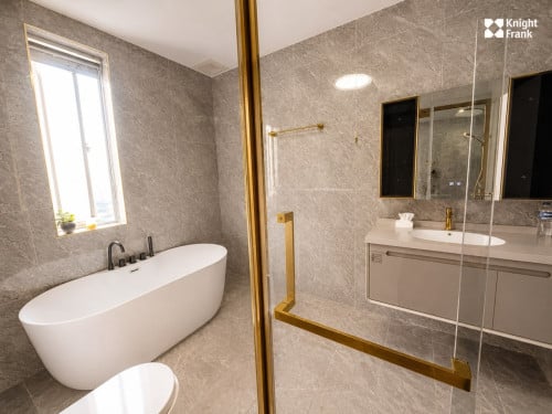 Ross Condo Tonel Bassac -Ref: KHRA917 2BR | 26F | 190sqm Rental Price: $1700/month