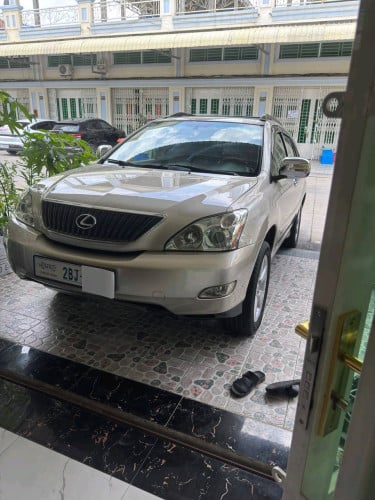 RX330ឆ្នាំ05ប៉ុង1នៅថ្មីប្រើថែ