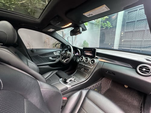 Sale Mercedes Benz C300 AMG Fulloption ក្រដាស​ពន្ធ​