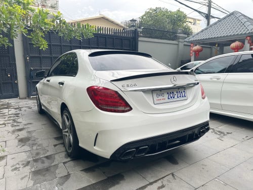 Sale Mercedes Benz C300 up C63 Fulloption 4មុឺនម៉ៃហ្សុីន​