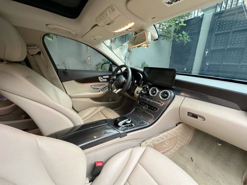 Sale Mercedes Benz C300 up C63 Fulloption 4មុឺនម៉ៃហ្សុីន​
