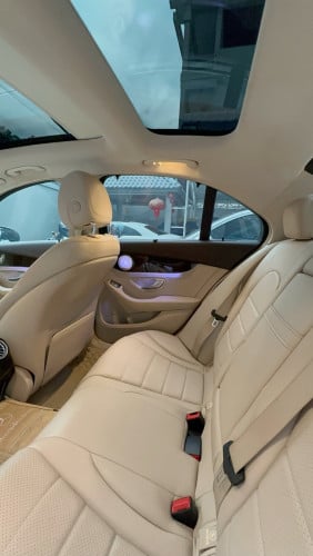 Sale Mercedes Benz C300 up C63 Fulloption 4មុឺនម៉ៃហ្សុីន​