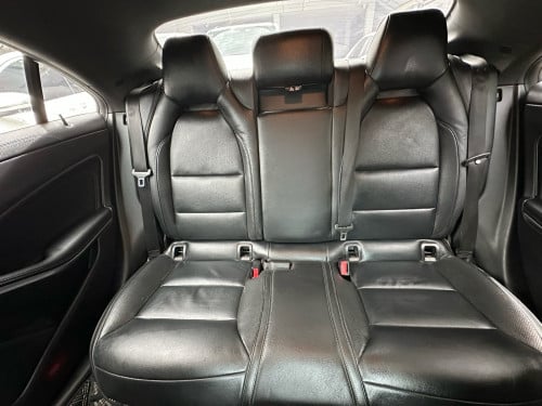 Sale Mercedes Benz CLA45 AMG Fulloption ក្រដាស​ពន្ធ​