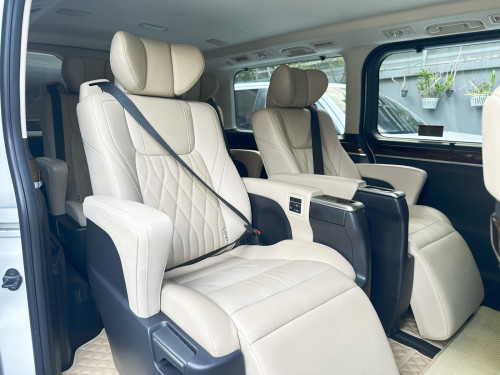 Sale Toyota Granvia 2020​Fulloption ម្ចាស់​ដើម​ទិញ​ថ្មី​ខ្លាញ់​គោ