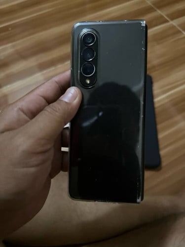Samsung Fold 3 Company Sim2 Ram12GB HD256GB Phone Condition  ខូចអេក្រង់ក្នុង, ម៉ាស៊ីនហ្ស៊ីន​ 55$