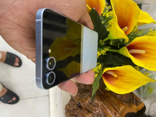 Samsung Galaxy Flip 6