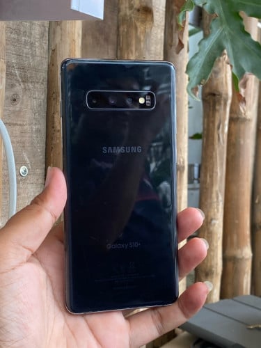 Samsung S10 Plus ram8/128G ស៊ីនទាំងអស់