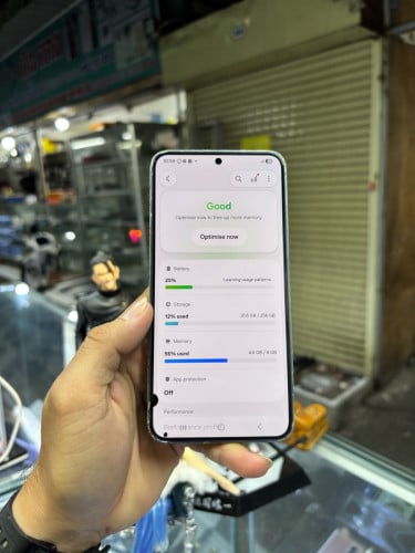 Samsung S24តូច 256G Ram8G Sim2 eSIM ម៉ាសុីនអេក្រង់ស្រុីន ជាំតិច ស្ទើរសំបក