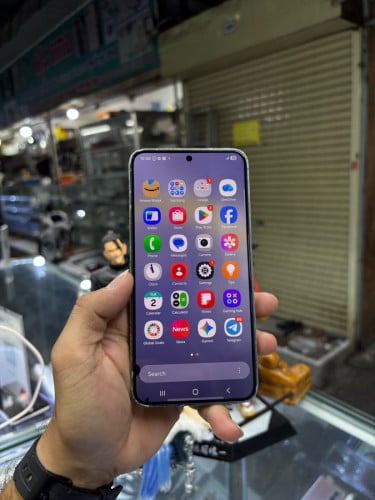 Samsung S24តូច 256G Ram8G Sim2 eSIM ម៉ាសុីនអេក្រង់ស្រុីន ជាំតិច ស្ទើរសំបក