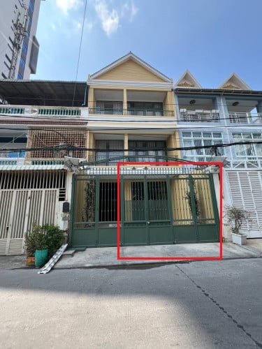 Shop for Rent at Toul Tum Pung $800 per month
