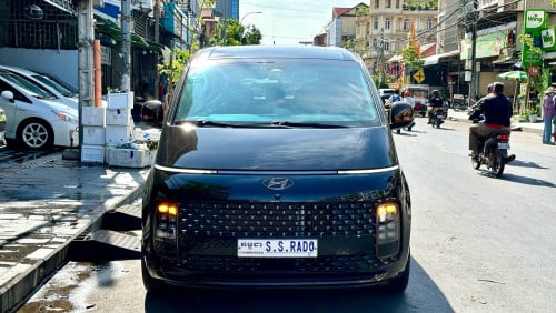 STARIA 2022 Full ( 34500$ )